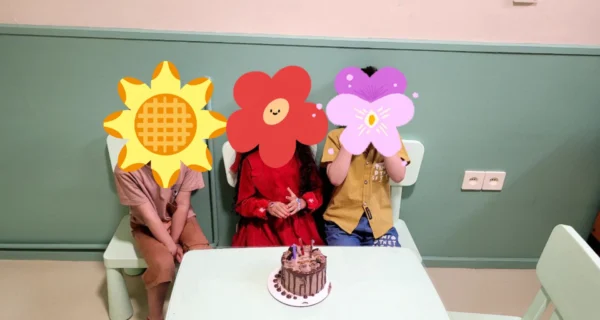 جشن کوچک ترخیص سه کودک از خدمات آموزشی و درمانی مرکز تهران اتیسم