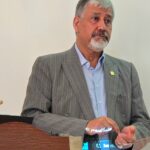 سخنرانی پروفسور حمیدرضا پوراعتماد در همایش سالیانه جامعه پزشکان کودکان ایران